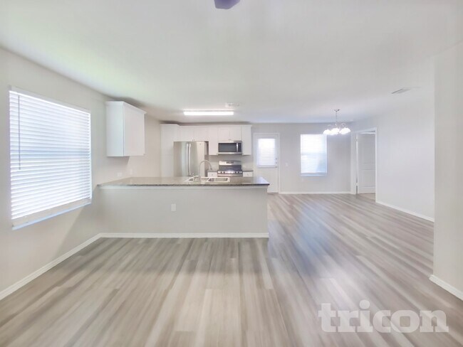 Photo - 6815 Hibiscus Falls