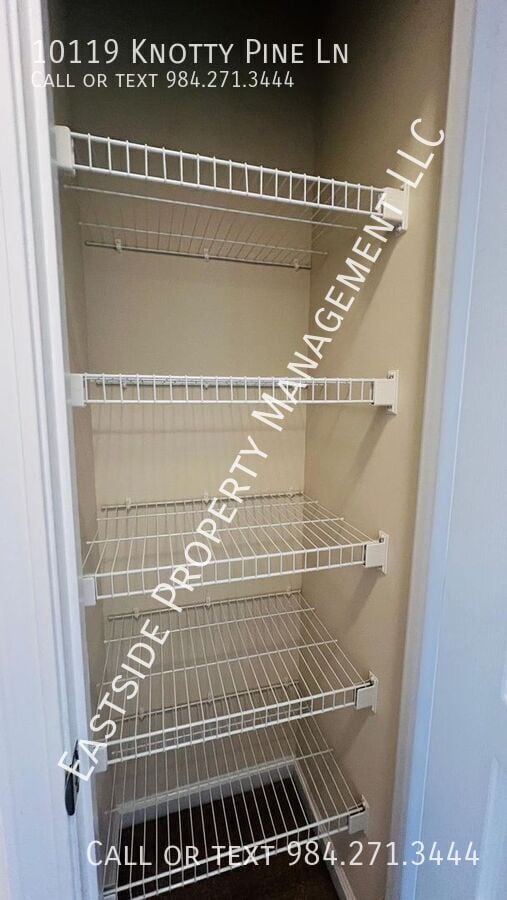 Photo - 10119 Knotty Pine Ln