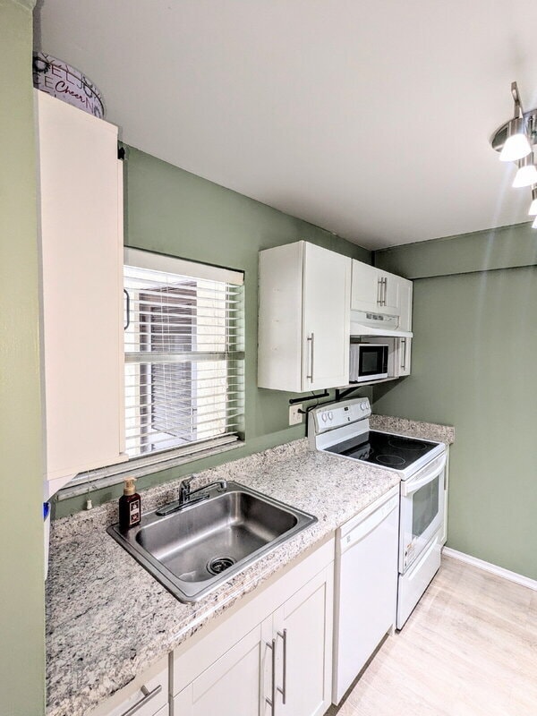 Photo - 3385 Ramblewood Pl