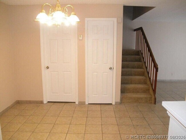 584 Springdale Cir