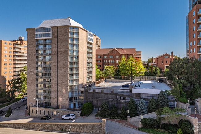 Photo - Plaza Point Apartments