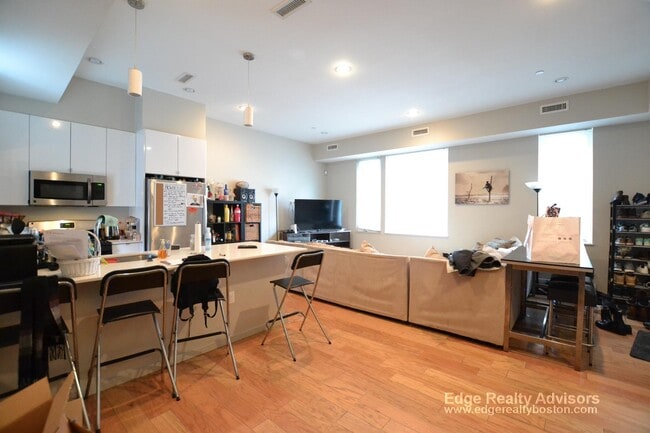 Photo - 55 Glenville Ave Unit 1