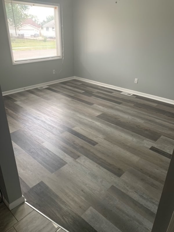 Photo - 18811 Hanna St