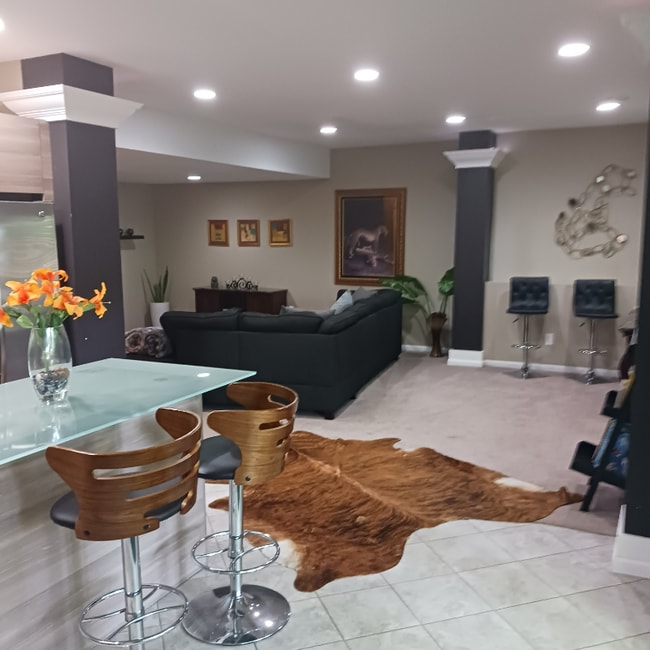 Photo - 4175 Quaker Trail NE