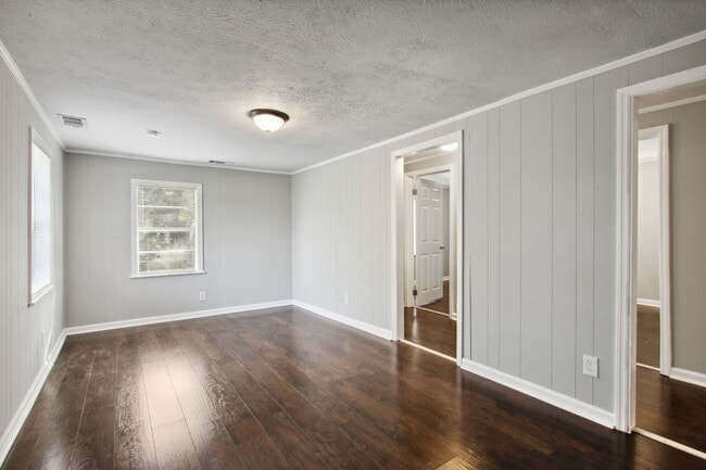 Photo - Large 2BR/2BA Eastside Savannah House For ...