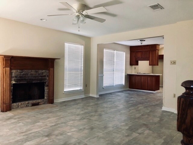 Photo - Great Location South of LSU near Plants TOO!