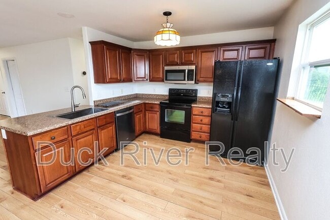 2207 Carpenter Bee Dr