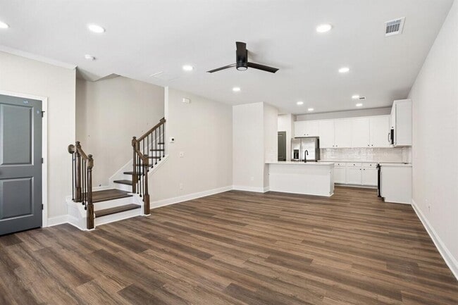 Photo - 4096 Island View Dr
