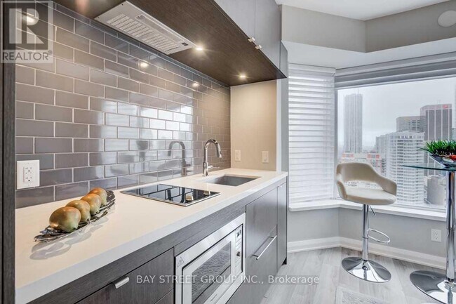 Photo - 155 Yorkville Ave Unit 1905