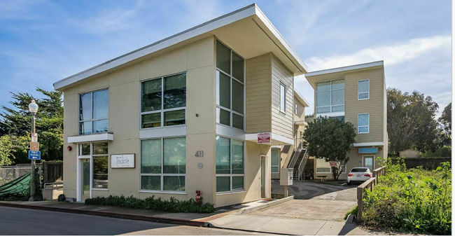 Building Photo - The Gem of Pacifica Unit F Rental