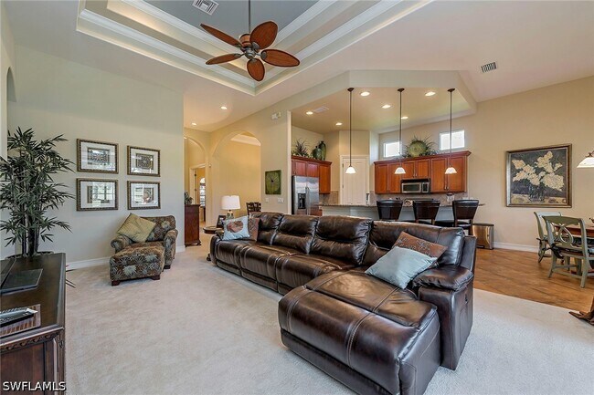 7812 Valencia Ct