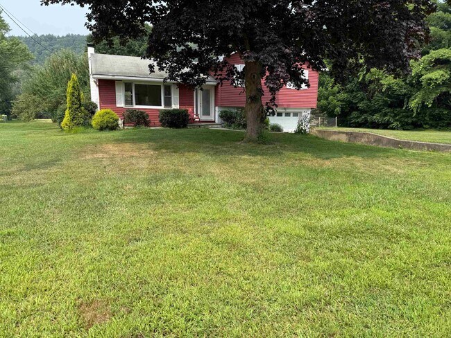 Photo - 646 Old Connecticut River Rd Casa