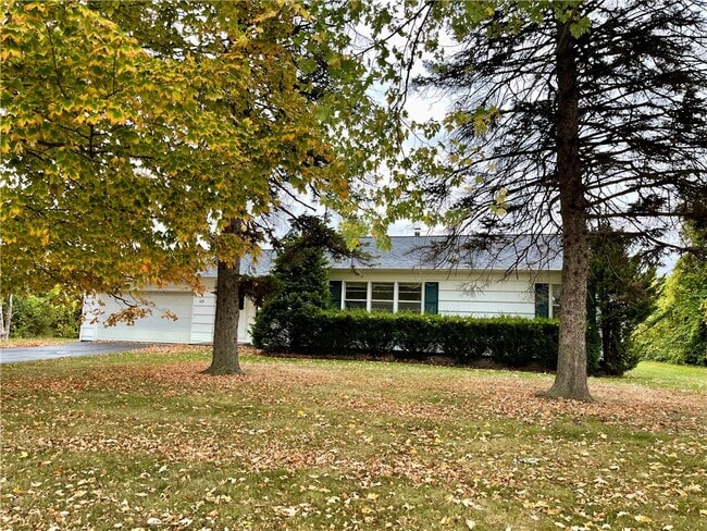 Building Photo - 1031 Janes Rd