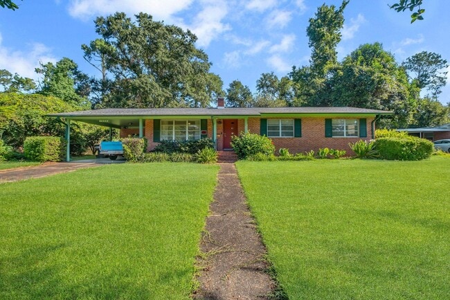 Building Photo - 1230 Circle Dr Rental