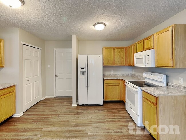 Photo - 3222 Black Forest Ln