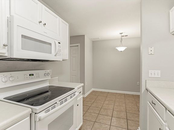 Photo - 3 bed 3 bath town house off Tharpe Unit #405