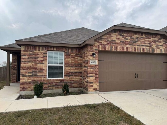 Building Photo - 14205 Prairie Sod Ln