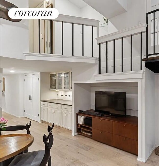 Photo - 253-263 W 73rd St