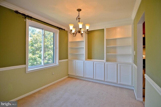 Photo - 9702 Kingsbridge Dr Unit 202