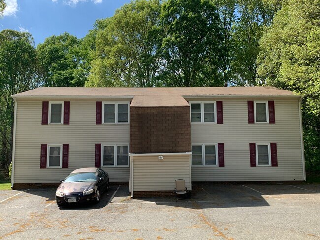 Photo - Moss Creek Apartments
