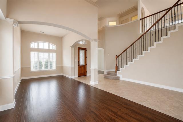 Photo - 2933 Softwood Cir