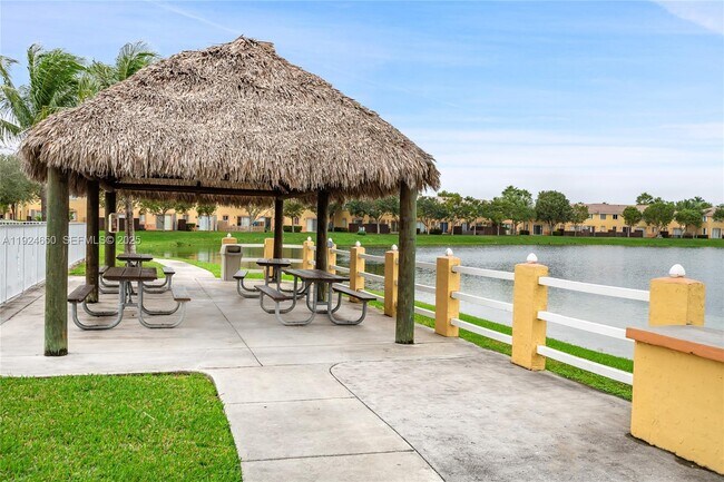 Photo - 1535 SE 26th St Unit 101