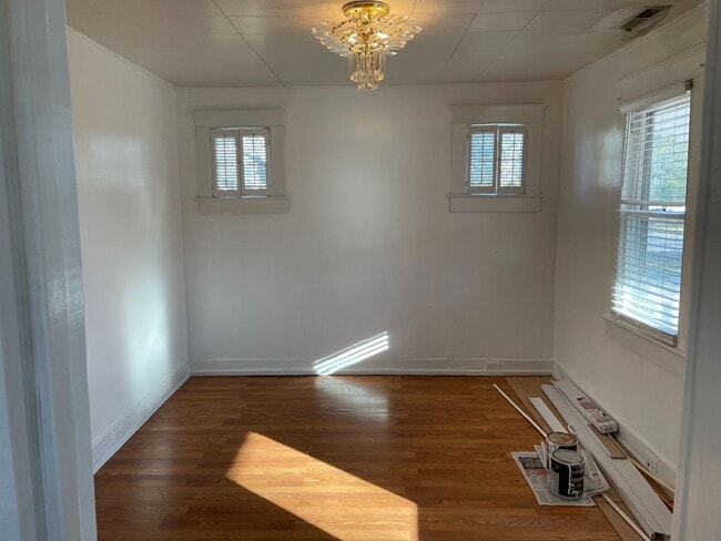 Photo - Charming older home close to downtown!