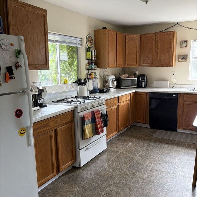 Photo - 1627A E Belleview Pl