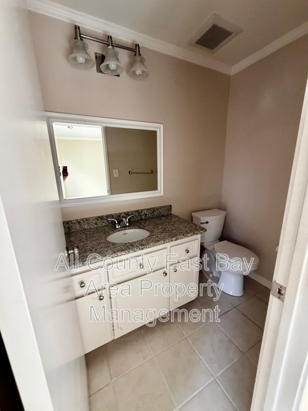 Photo - 1071 Jost Ln