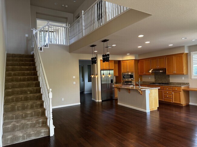 Photo - 133 Paddington Ct