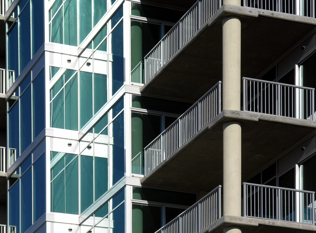 Northwest corner - Capri on Caldwell