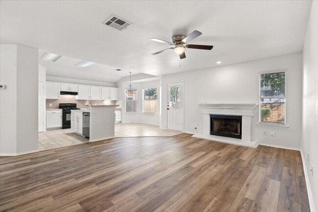 Photo - 15423 Quinley Dr