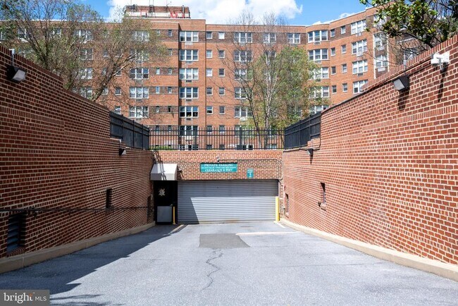 Photo - 2500 Q St NW Unit 506