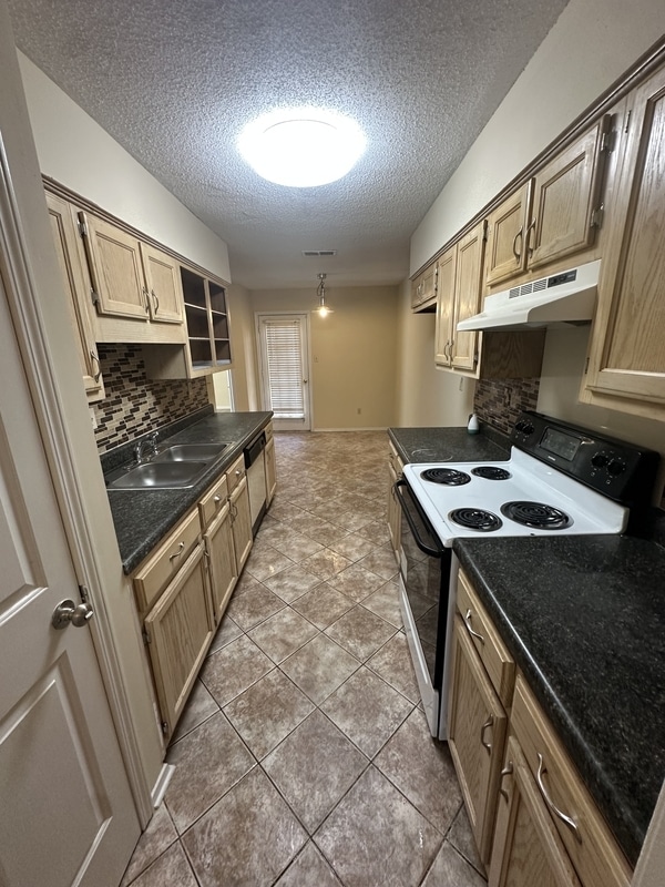 Photo - 1706 Sorghum Mill Dr