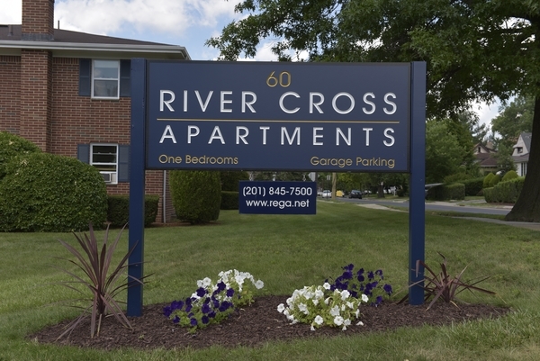 River Cross Apartments - River Cross Apartments