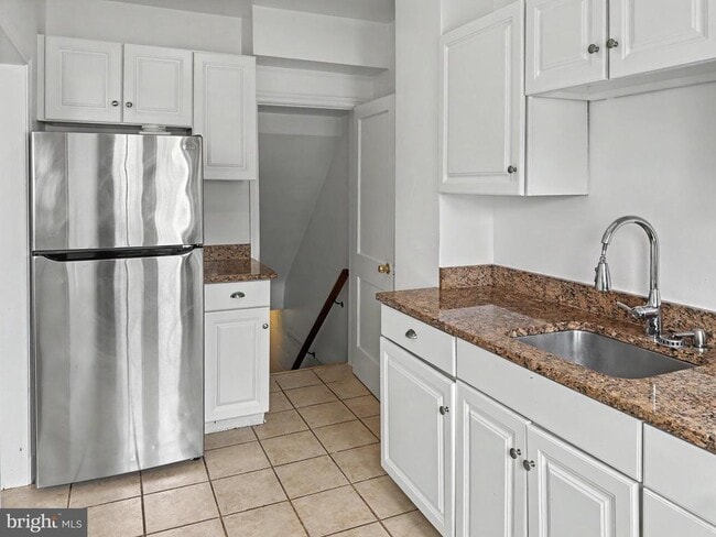 Photo - 211 Cherrydell Rd