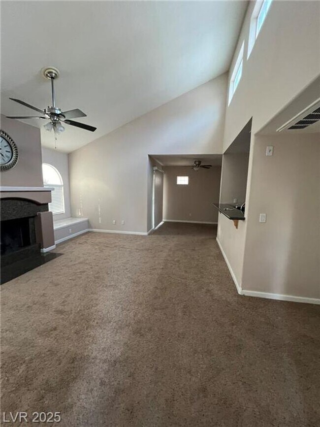 Photo - 9325 W Desert Inn Rd Unidad 206