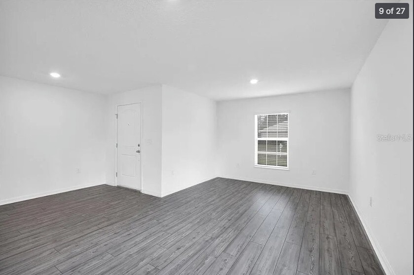 Photo - 213 Hibiscus Ln