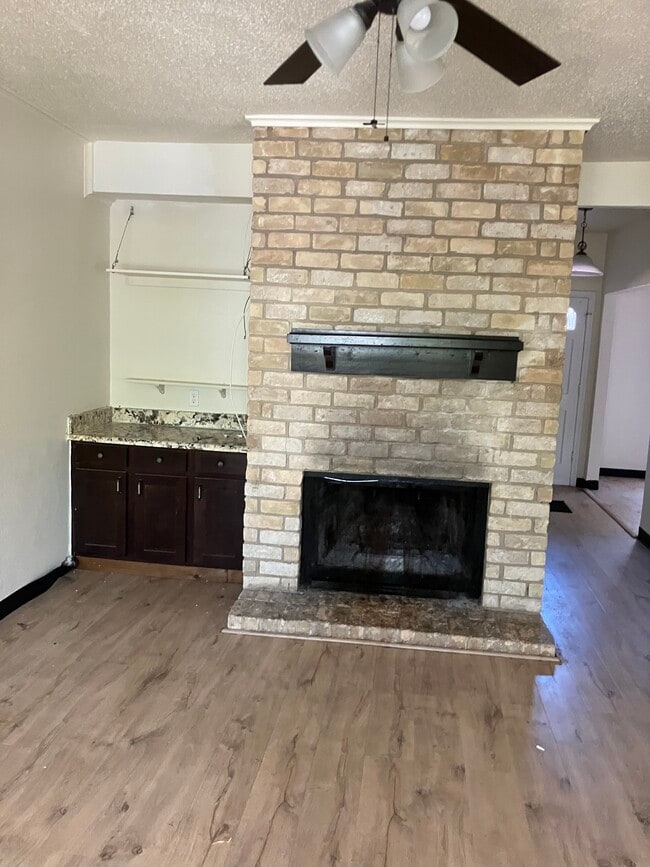 Photo - 626 Trailwood Ct