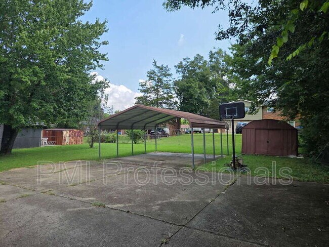 422 Cedarcliff Rd