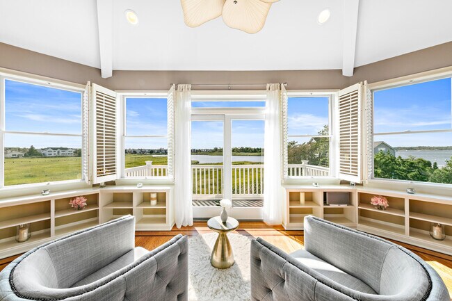 Building Photo - 30 Columbus Dr