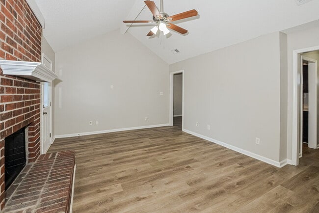 Photo - 6659 Ashland Dr