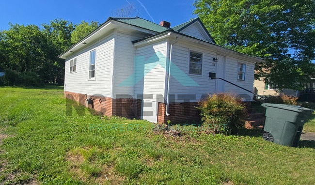 Photo - 1314 Front St