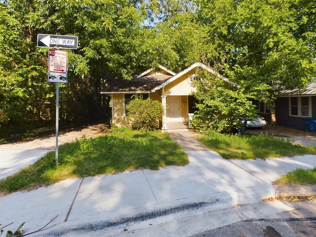 Photo - 2818 Salado St House