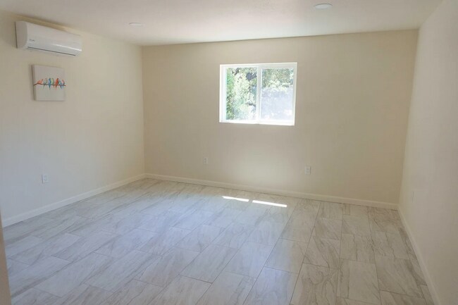 Photo - 172 Pixley Ave