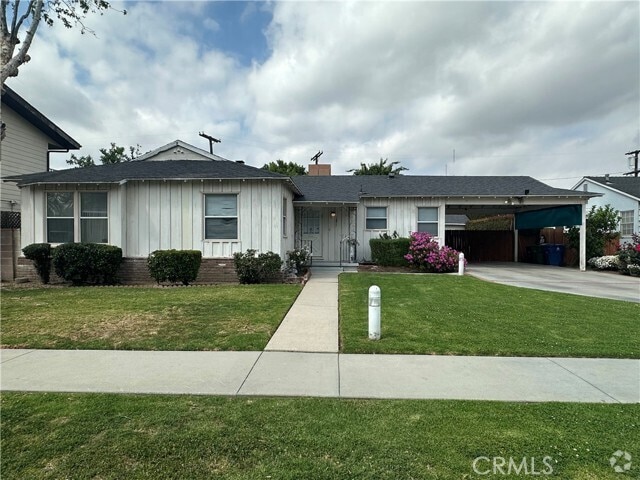 Building Photo - 12811 Cumpston St Rental