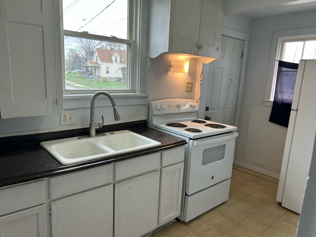 Photo - 1644 E Hudson St Townhome