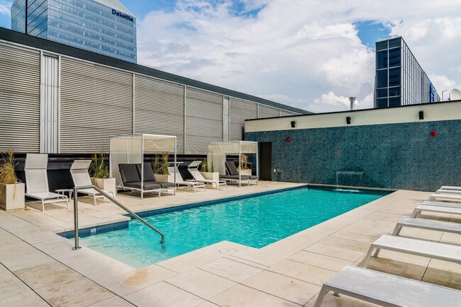 Photo - 100 Av. des Canadiens-de-Montréal Unité SI ID1261847P