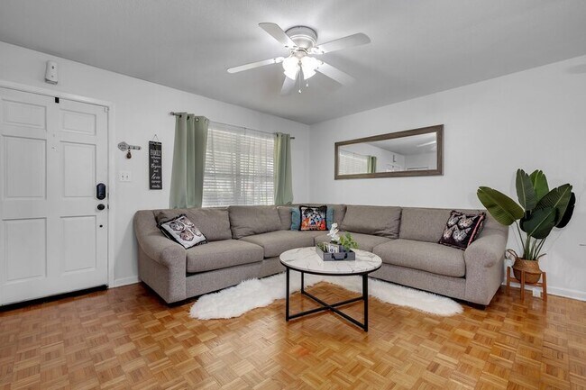 Photo - 1809 Quince Dr