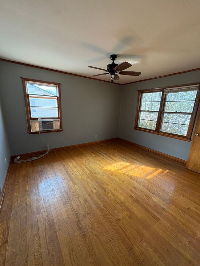 Photo - Comfortable Small-Town Living